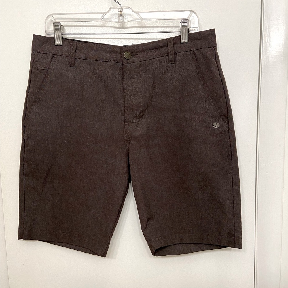Men’s brown golf shorts by Split, size 33